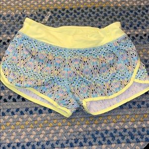 Ivivva (lululemon) girls size 14 shorts